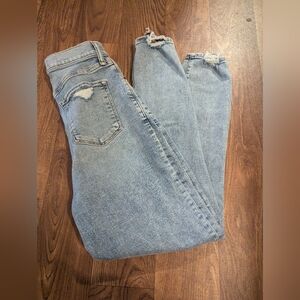 ABERCROMBIE & FITCH - Curve Love High Rise Super Skinny Ankle Jean - Size 29/8r